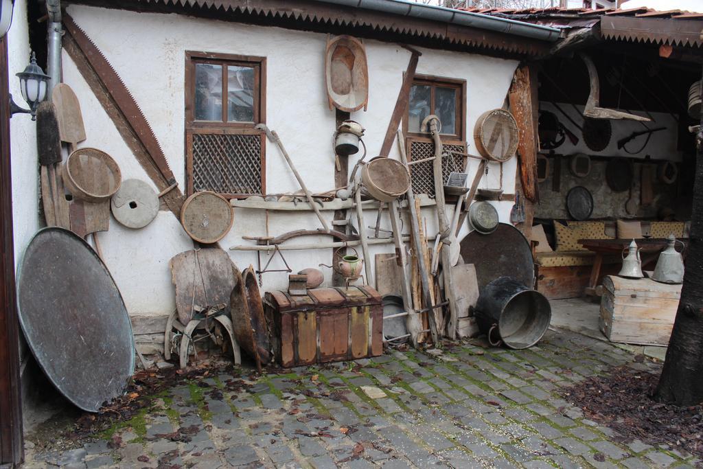 Haci Sakirler Konagi Casa de hóspedes Mudurnu Exterior foto