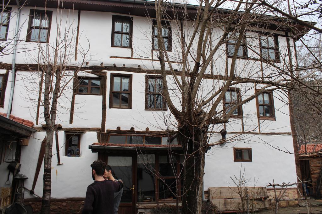 Haci Sakirler Konagi Casa de hóspedes Mudurnu Exterior foto