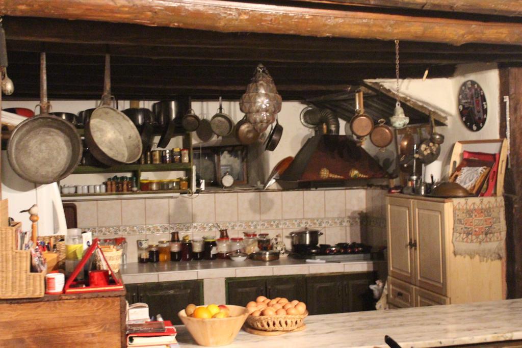 Haci Sakirler Konagi Casa de hóspedes Mudurnu Exterior foto
